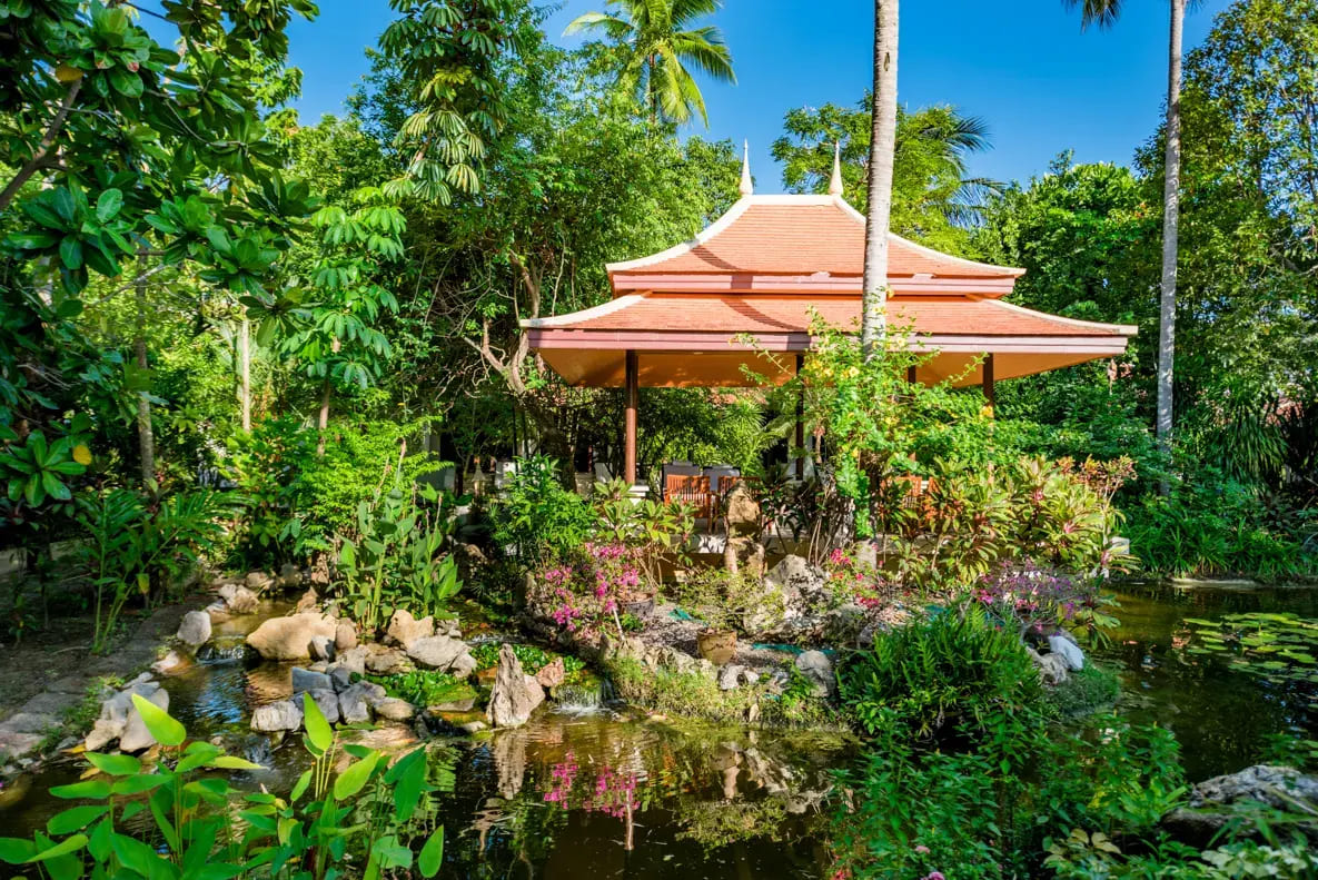 Duangjitt Resort пляж