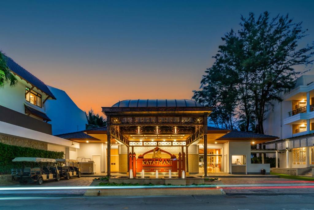 Kata Thani Phuket Beach Resort