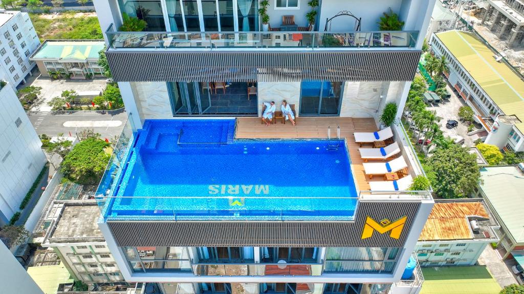 крытый бассейн