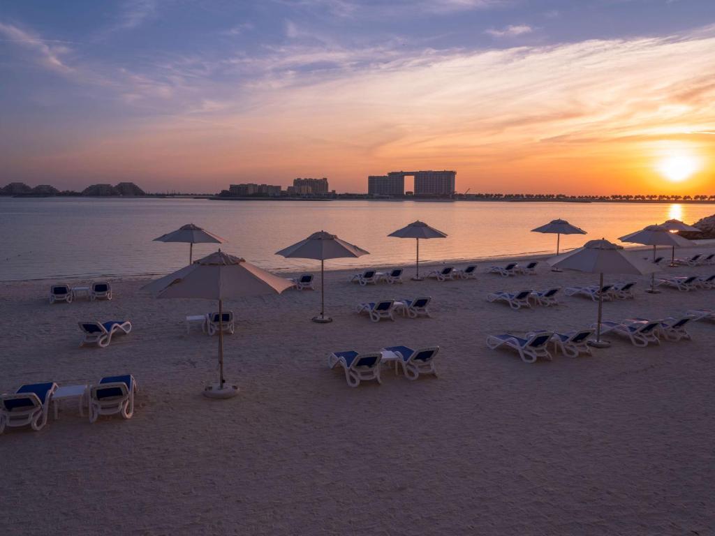 Radisson Resort Ras Al Khaimah пляж